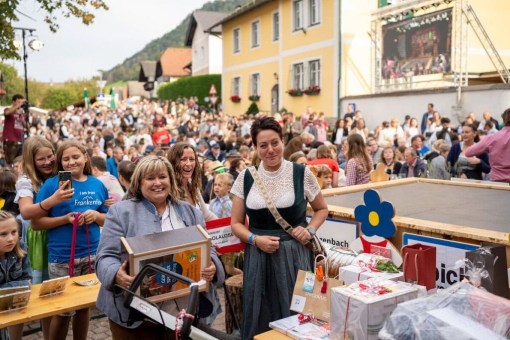 Show am Dirndlkirtag