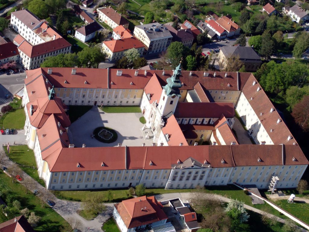 Stift Seitenstetten Vogelperspektive
