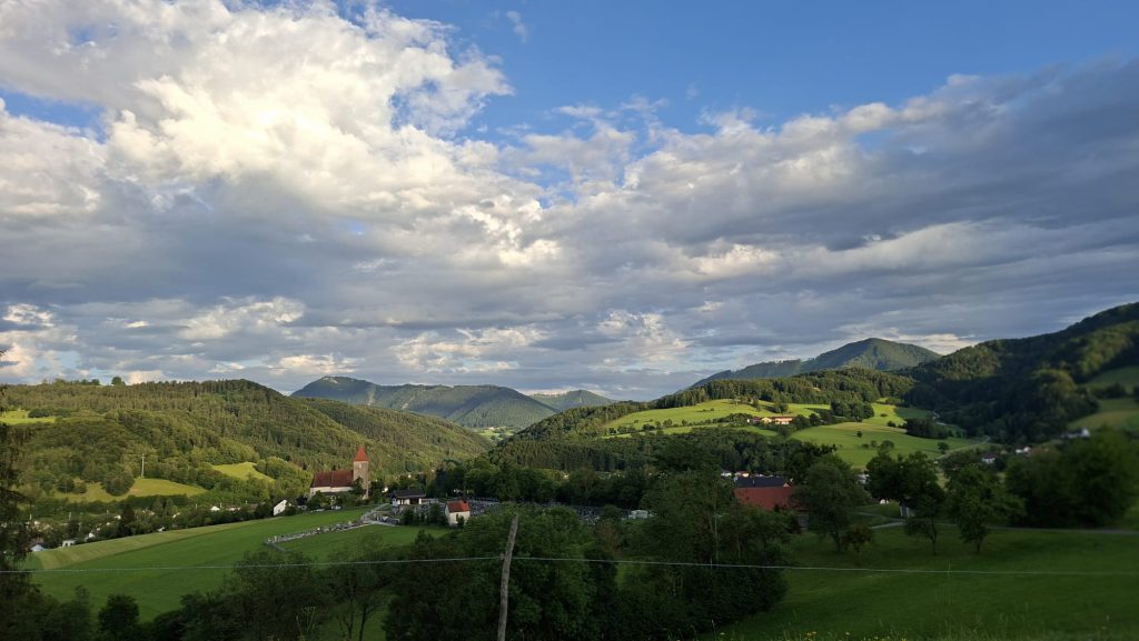 Wolken über Kirchberg an der Pielach