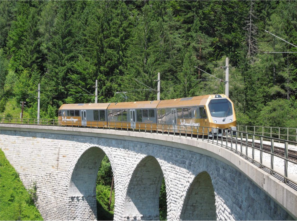 Mariazellerbahn am Saugrabenviadukt